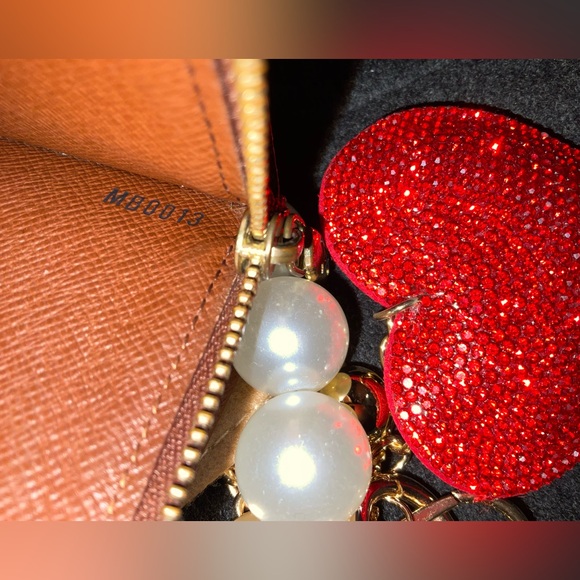 ✅ AUTHENTIC LOUIS VUITTON LONG SARAH WALLET - Picture 7 of 13